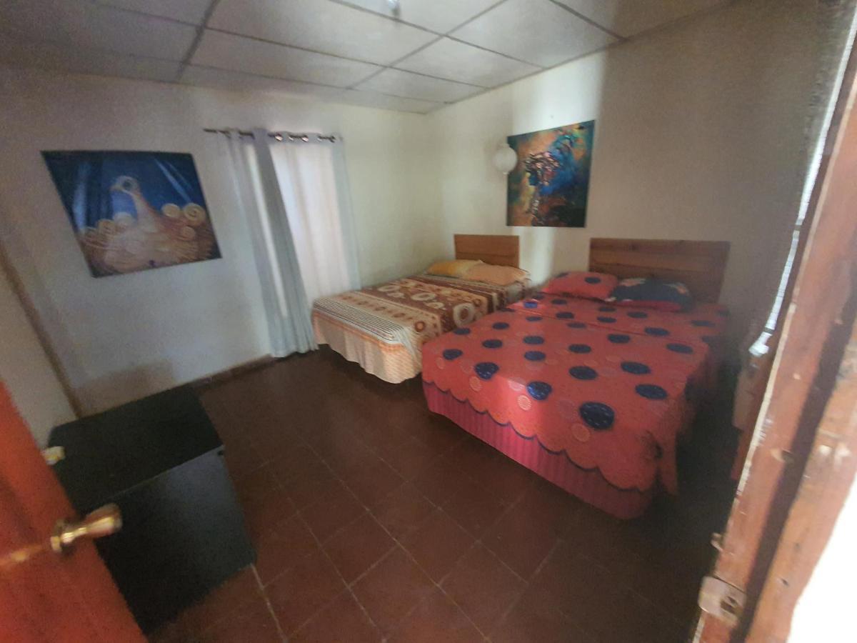 Hostal Club Mochilero La Libertad Exteriör bild